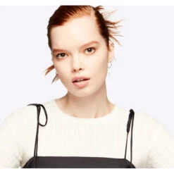 MAC Cosmetics Studio Fix Fluid Foundation SPF15 NW10 4 MAC Cosmetics Studio Fix Fluid Foundation SPF15 NW10 -Cosmetica Winkel 1013991 3