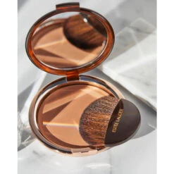 Estee Lauder Bronze Goddess Powder Bronzer - 1 Light 4 Estee Lauder Bronze Goddess Powder Bronzer - 1 Light -Cosmetica Winkel 1037420 3