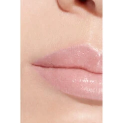 Chanel Rouge Coco Baume Lip Balm 912 Dreamy White -Cosmetica Winkel 1046064 3